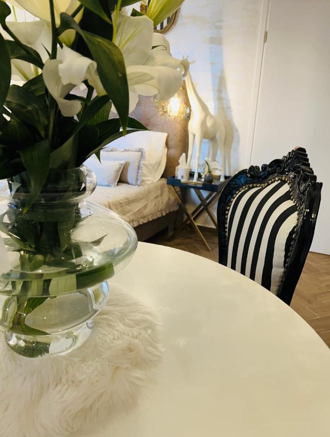 La Dolce Vita Luxury Apartments With Best Free Private Parking In City Center PUY Exterior foto