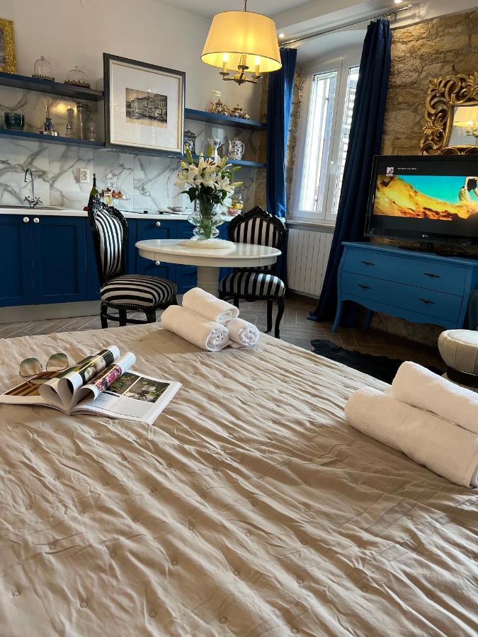 La Dolce Vita Luxury Apartments With Best Free Private Parking In City Center PUY Exterior foto