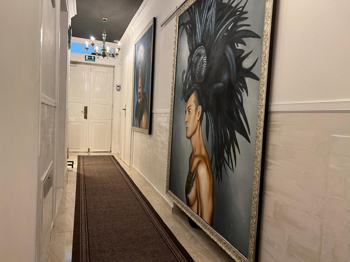 La Dolce Vita Luxury Apartments With Best Free Private Parking In City Center PUY Exterior foto
